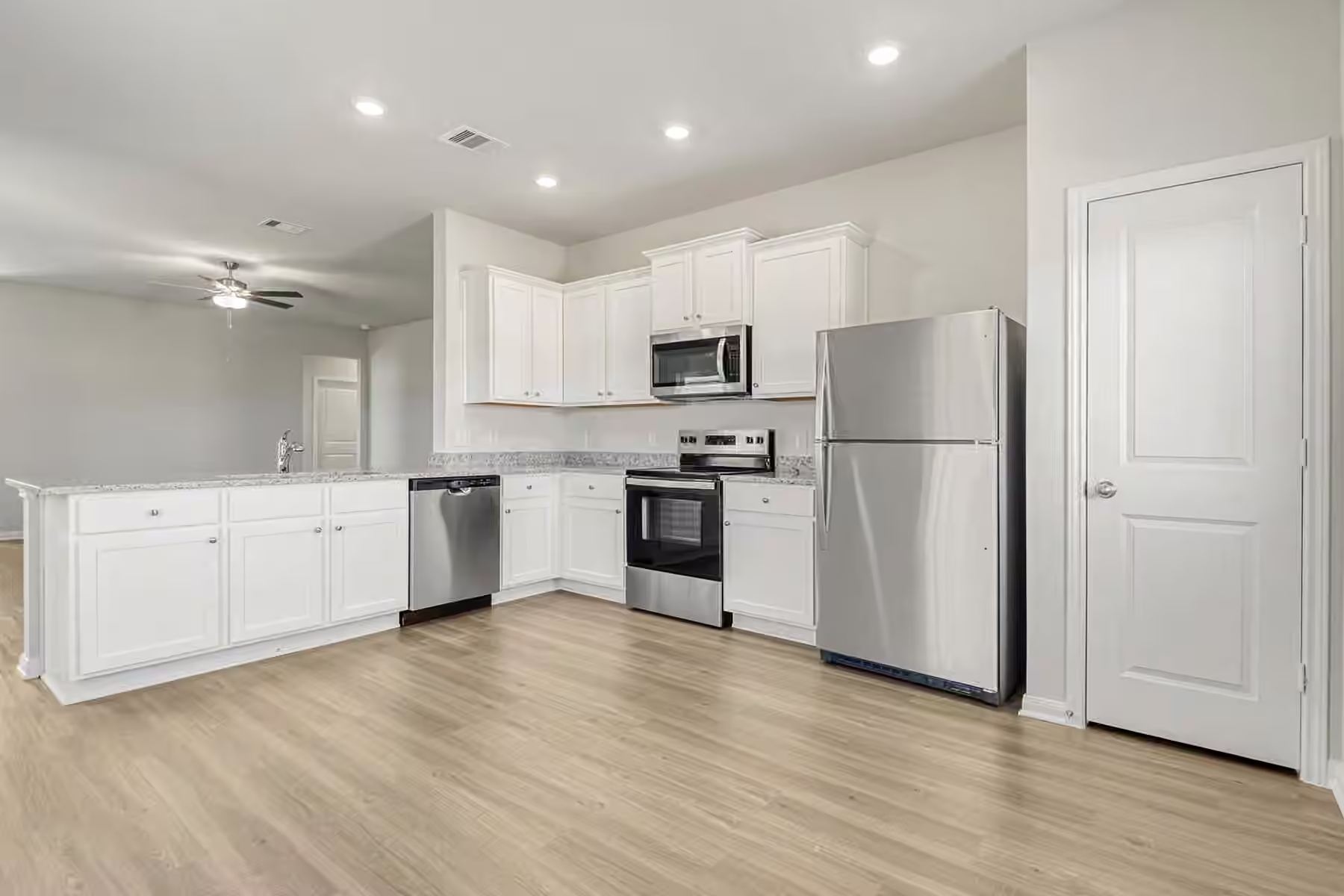 Photo 2 of 8316 Sunberry Shadow Drive, Houston, TX
