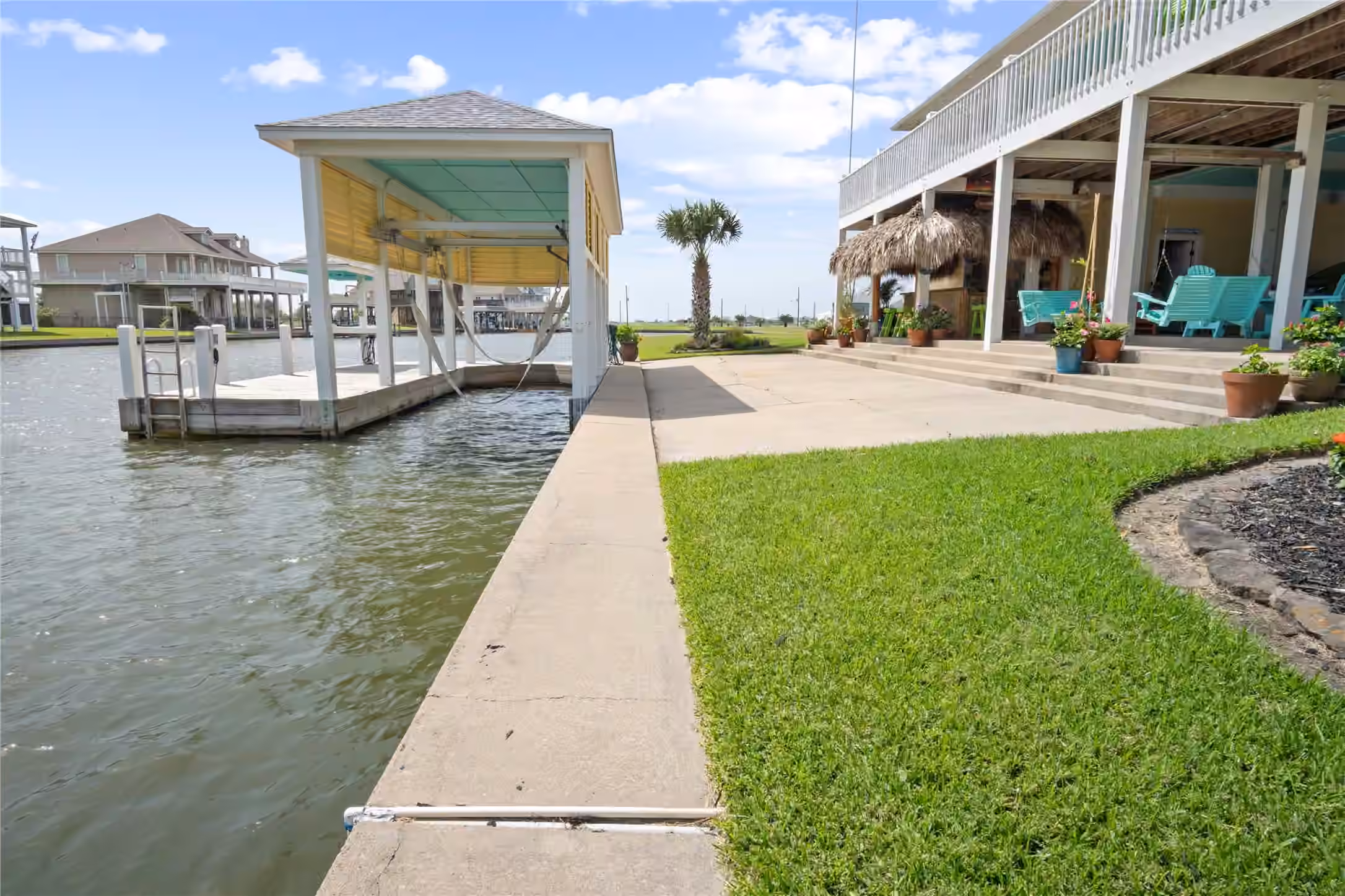 Photo 6 of 1100 Fountain View Drive, Crystal Beach, TX