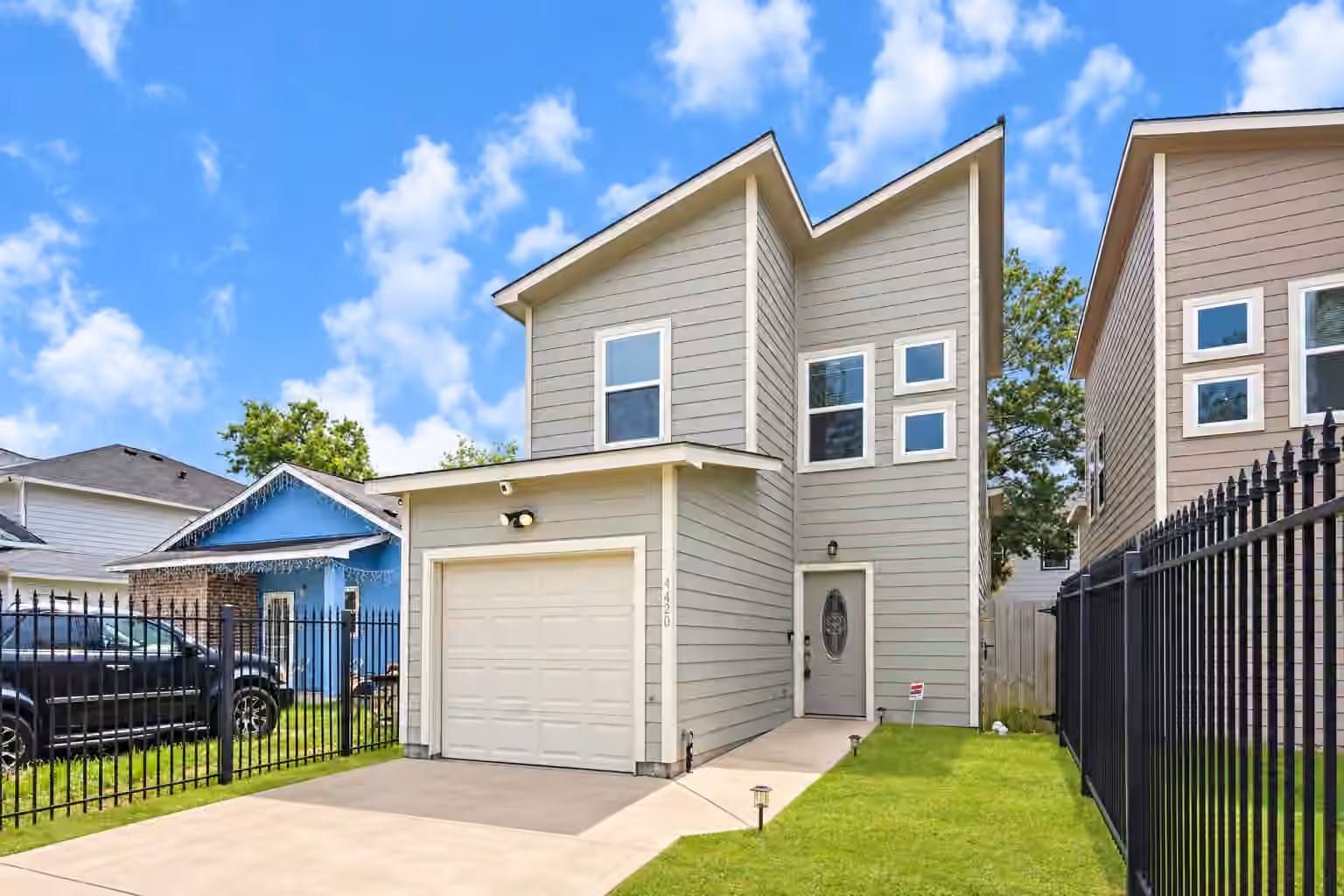 Photo 4 of 4420 Elmwood Street, Houston, TX