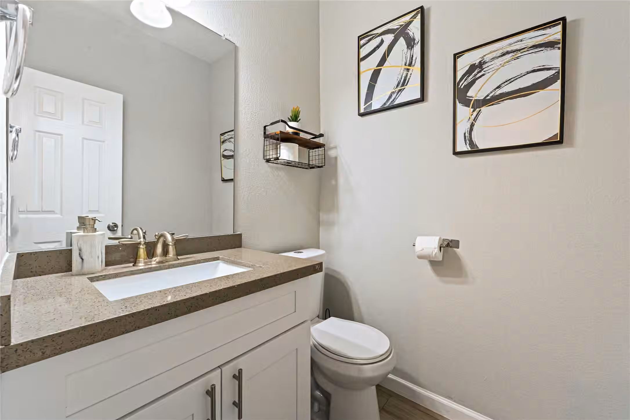 Photo 7 of 4420 Elmwood Street, Houston, TX
