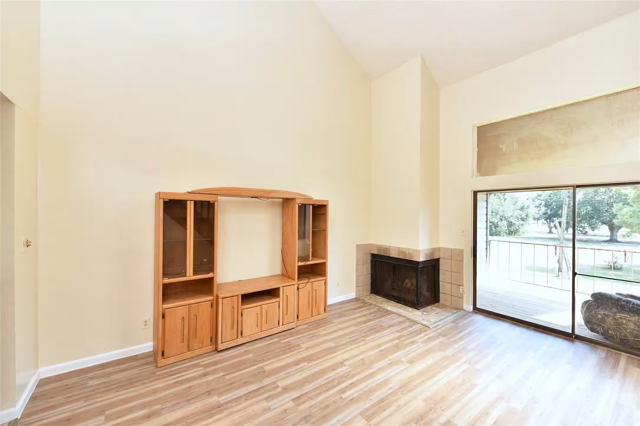 Photo 3 of 8515 Sands Point Drive, Houston, TX