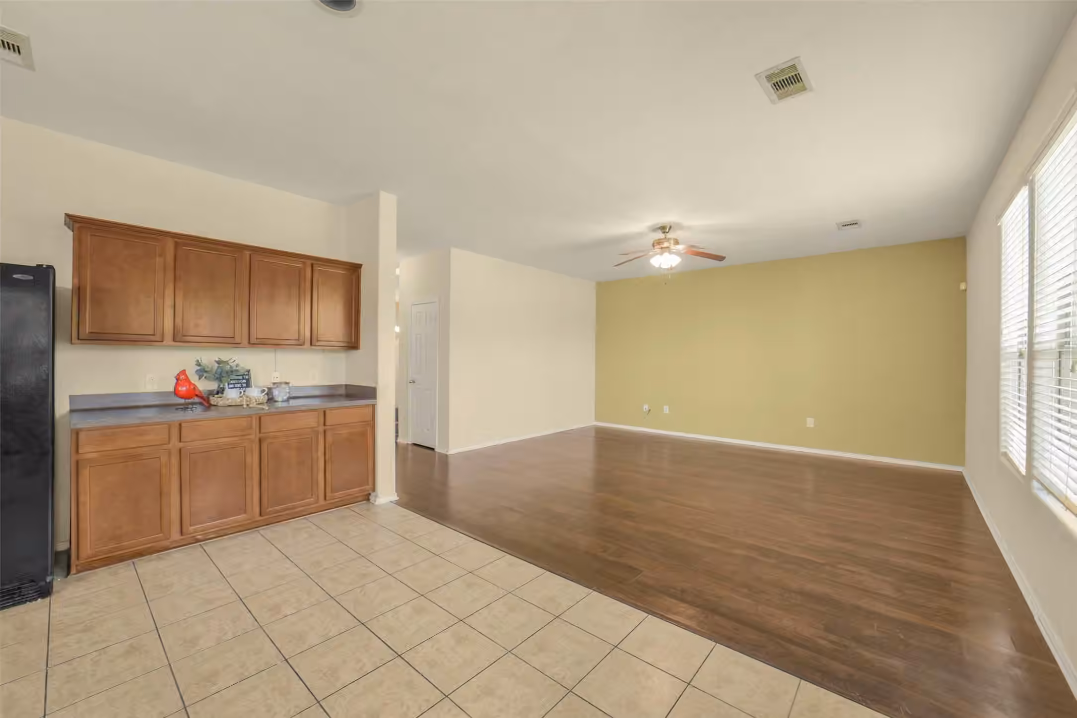Photo 4 of 8114 Yaupon View Drive, Cypress, TX