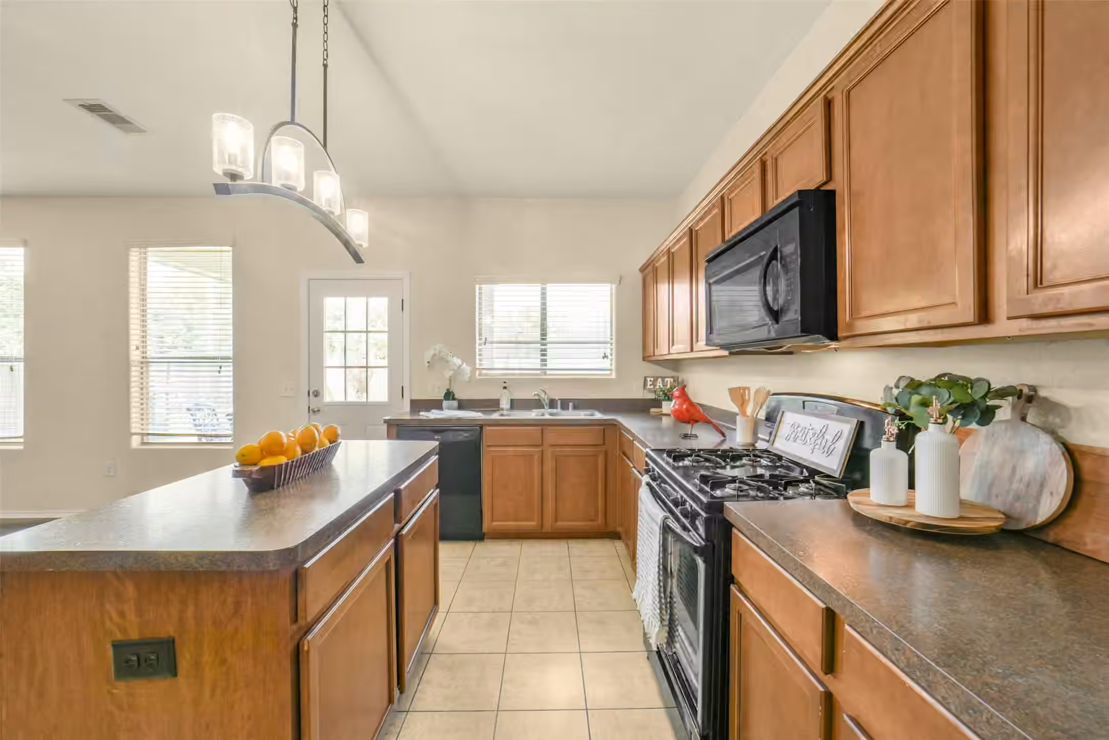 Photo 5 of 8114 Yaupon View Drive, Cypress, TX