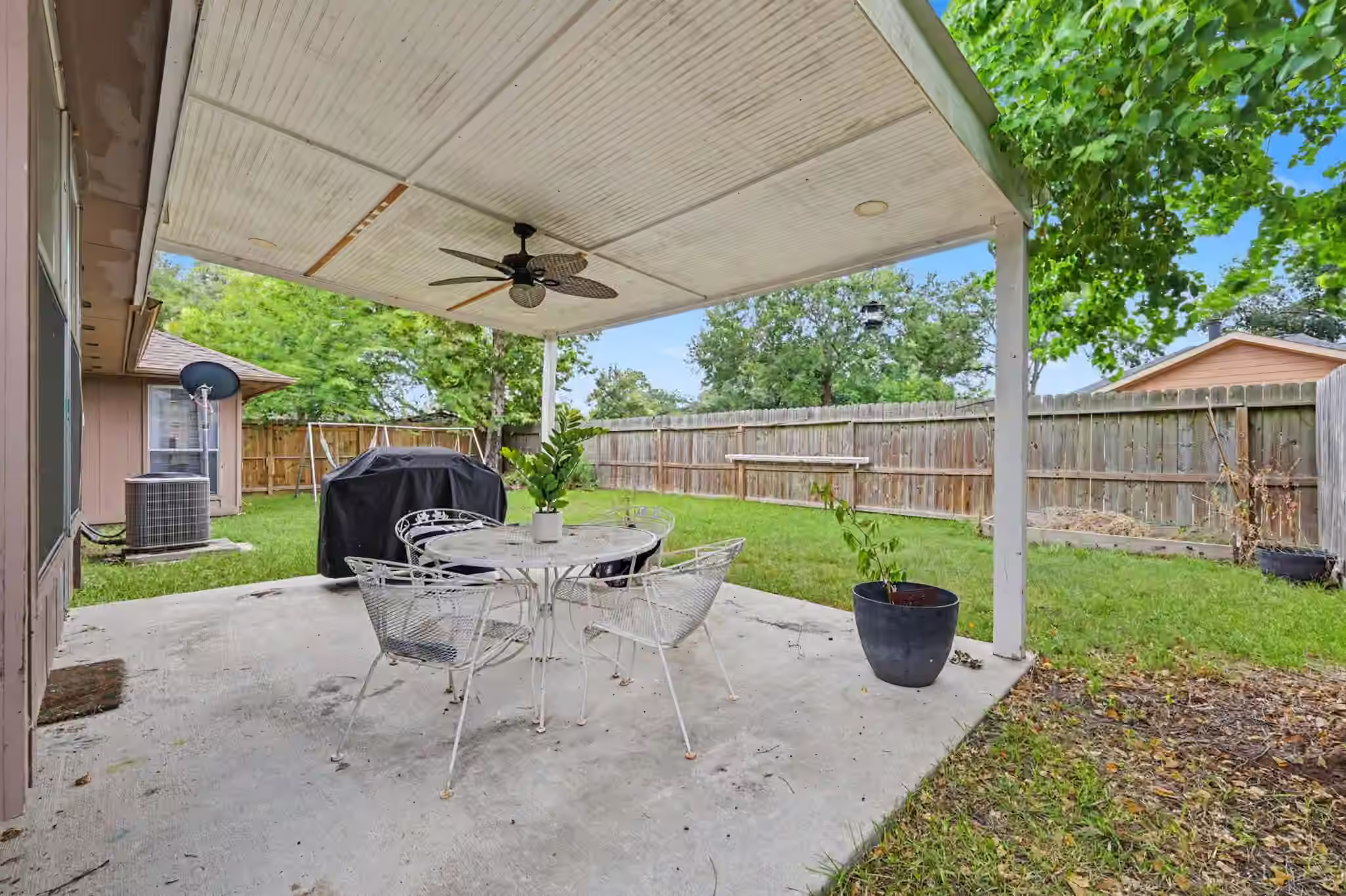 Photo 4 of 5226 Clarkston Lane, Spring, TX