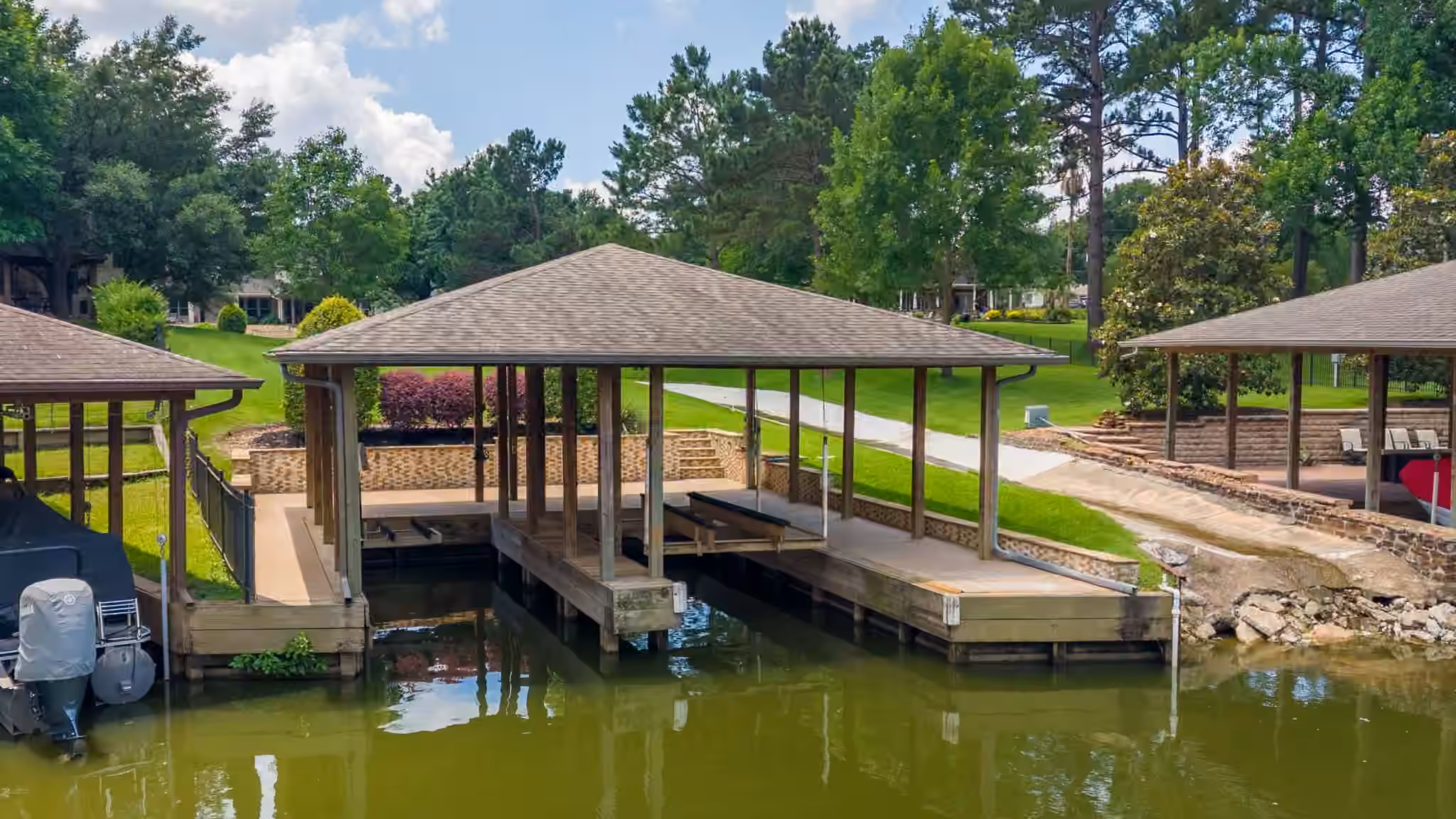 Photo 2 of 13907 Jbk Memorial Drive, Willis, TX