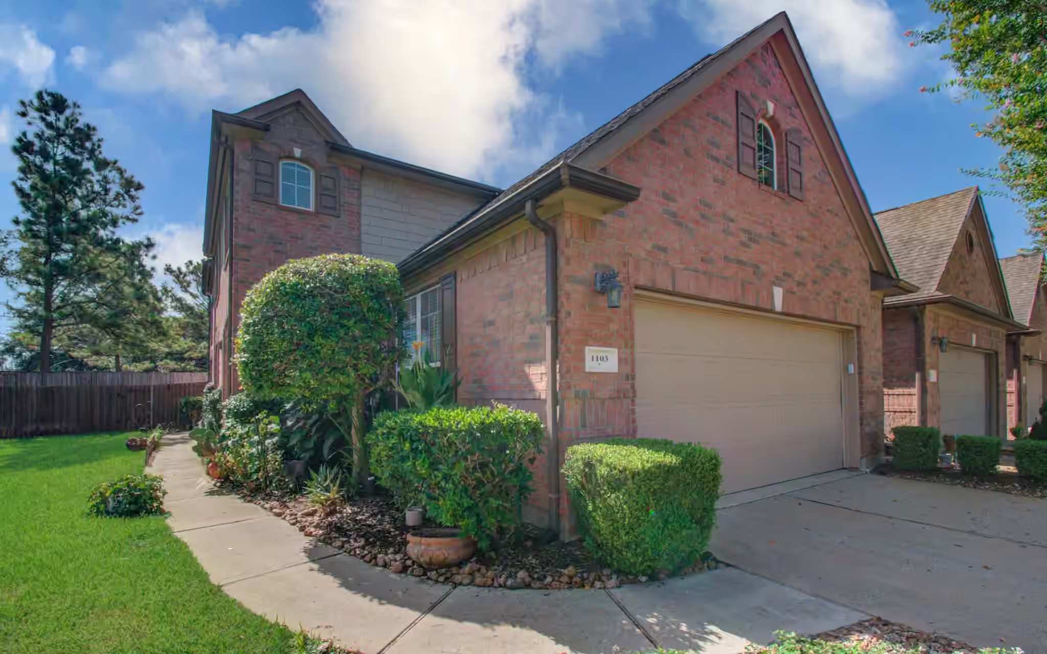 Photo 7 of 1103 Glenwood Canyon Lane, Houston, TX