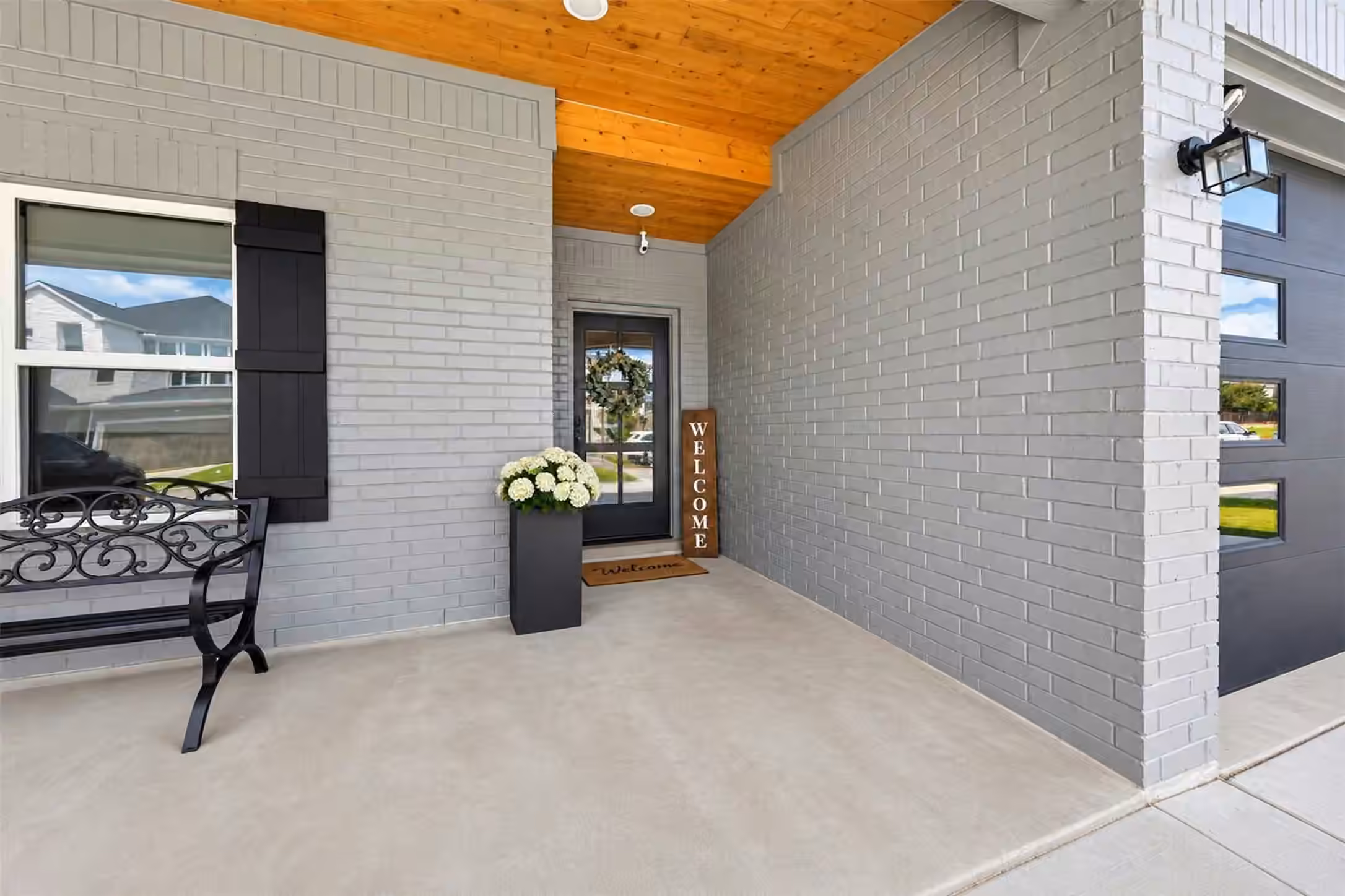 Photo 3 of 10737 S Lake Mist Lane, Willis, TX