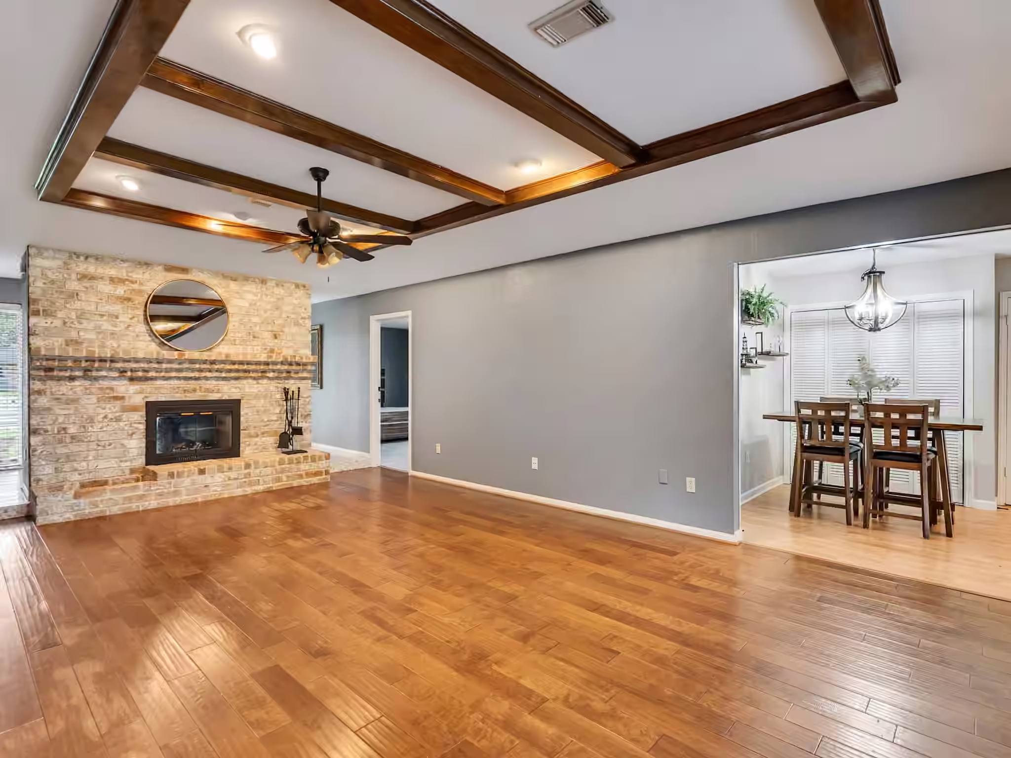 Photo of 14310 Locke Lane, Houston, TX