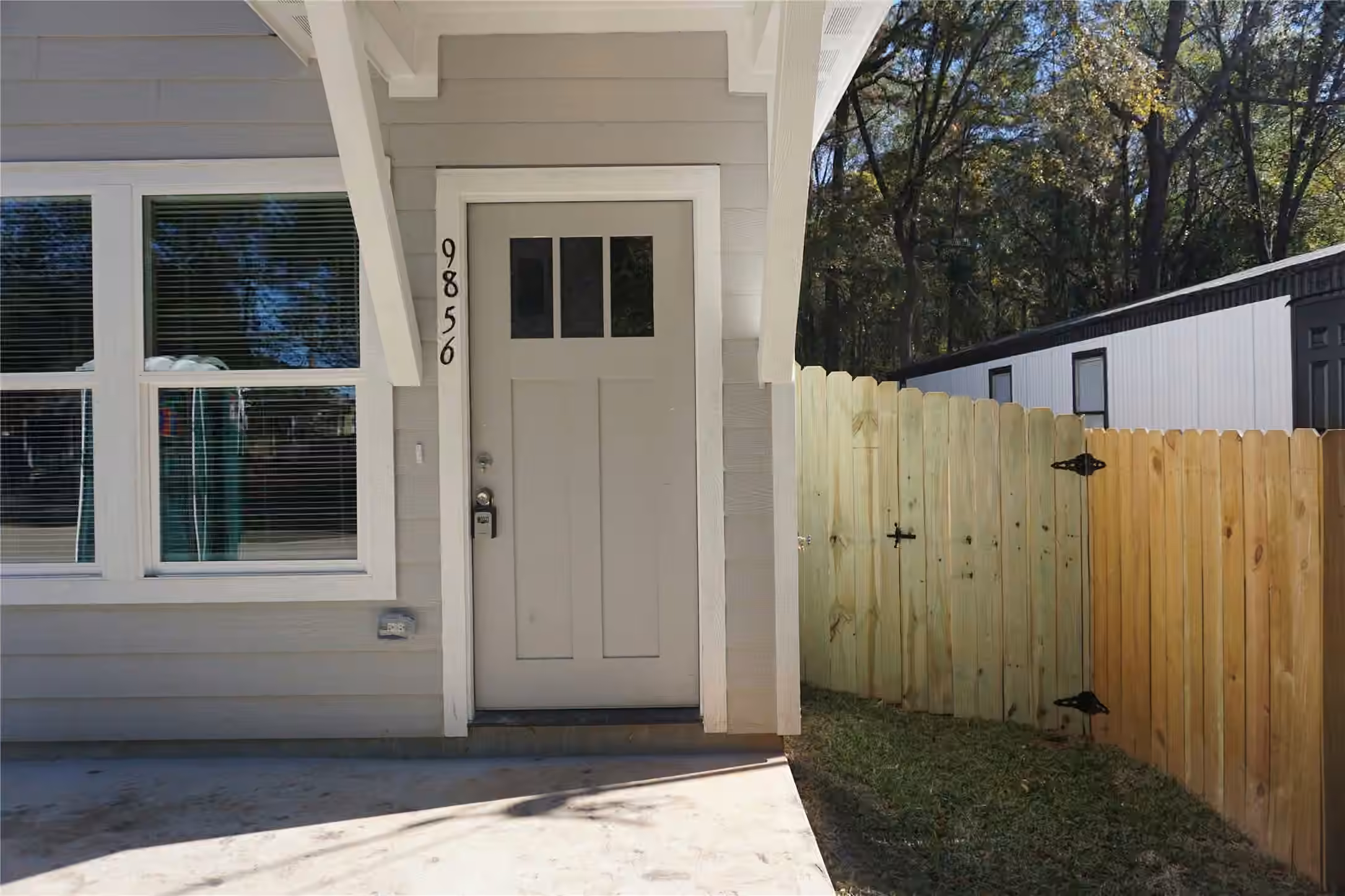 Photo 2 of 9856 ARBOR OAK, Willis, TX