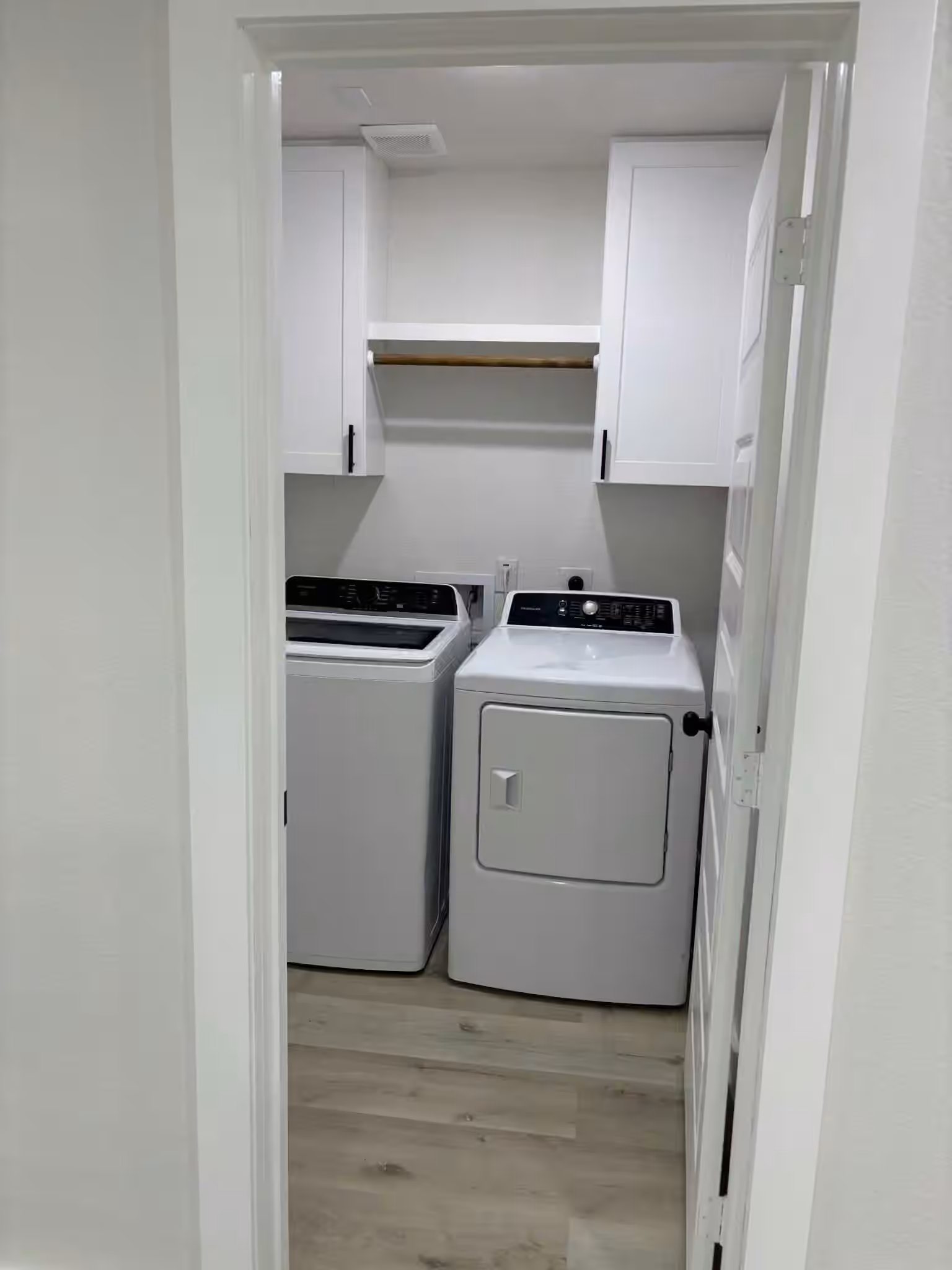 Photo 5 of 216 Burress Street, Houston, TX