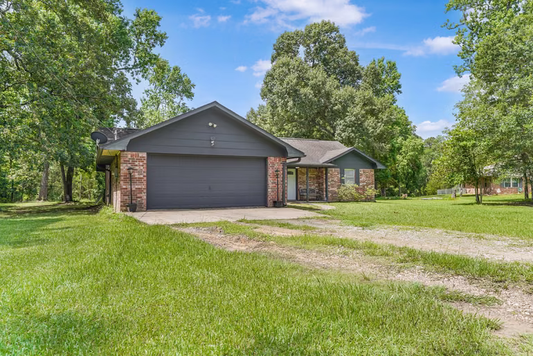 Photo of 14 County Road 6403, Kenefick, TX