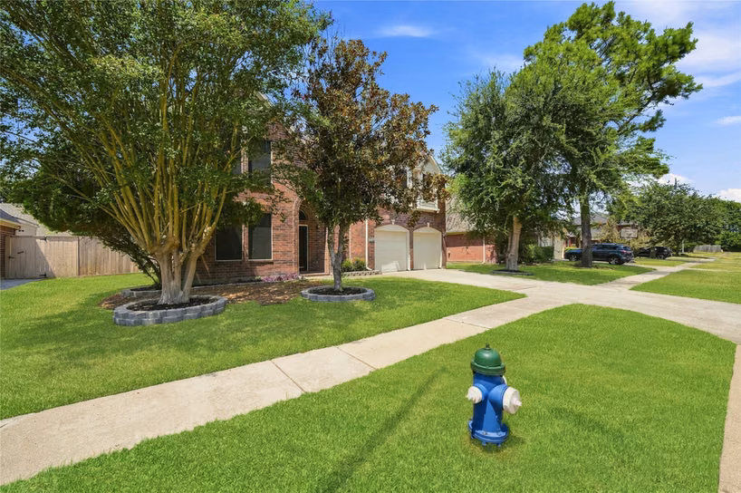 Photo 3 of 10827 Oak Acres Drive, Houston, TX