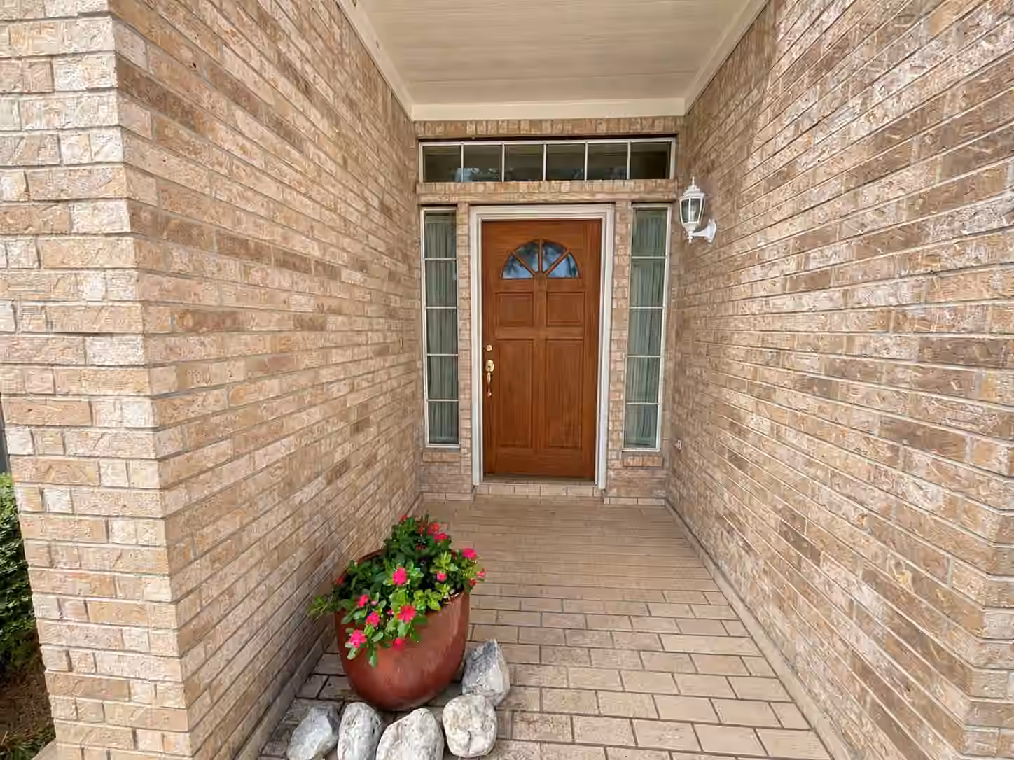 Photo 3 of 17807 Valley Palms Drive, Spring, TX