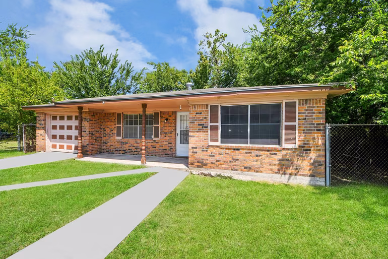 Photo 6 of 4425 Sumpter Street, Houston, TX