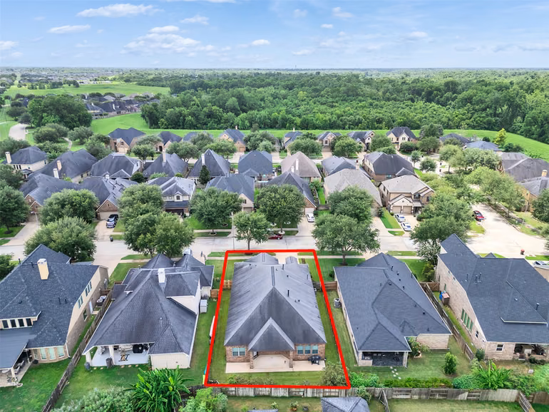 Photo 4 of 4618 Morning Cloud Lane, Sugar Land, TX