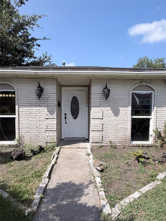 Photo 2 of 11106 Sageriver Drive, Houston, TX