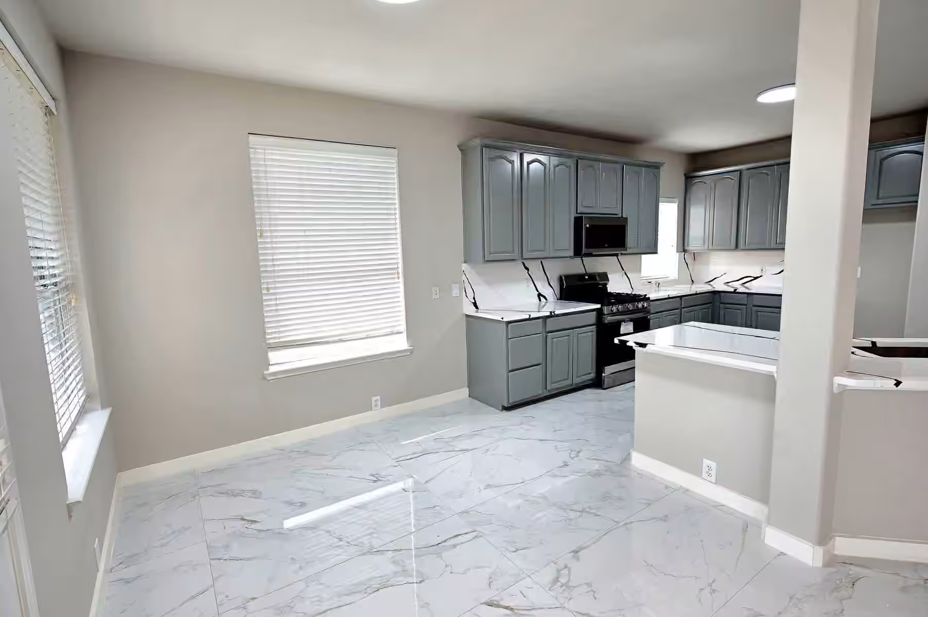 Photo 7 of 19119 Jade Canyon Lane, Tomball, TX