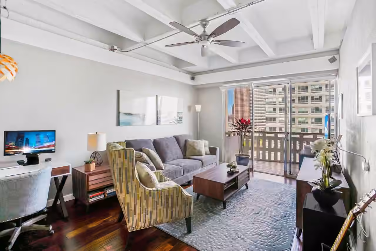 Photo of 2016 Main Street 1203, Houston, TX 77002