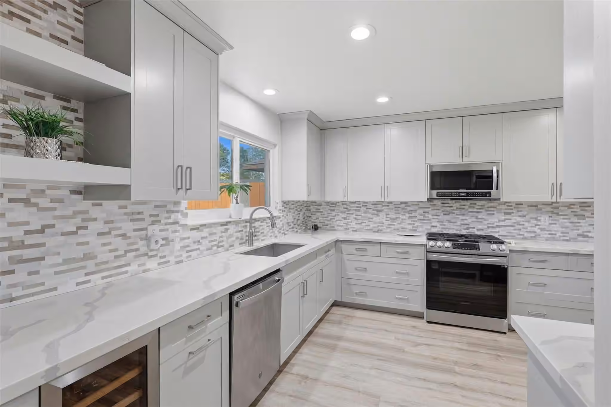 Photo 2 of 12019 Plumbrook Drive, Houston, TX