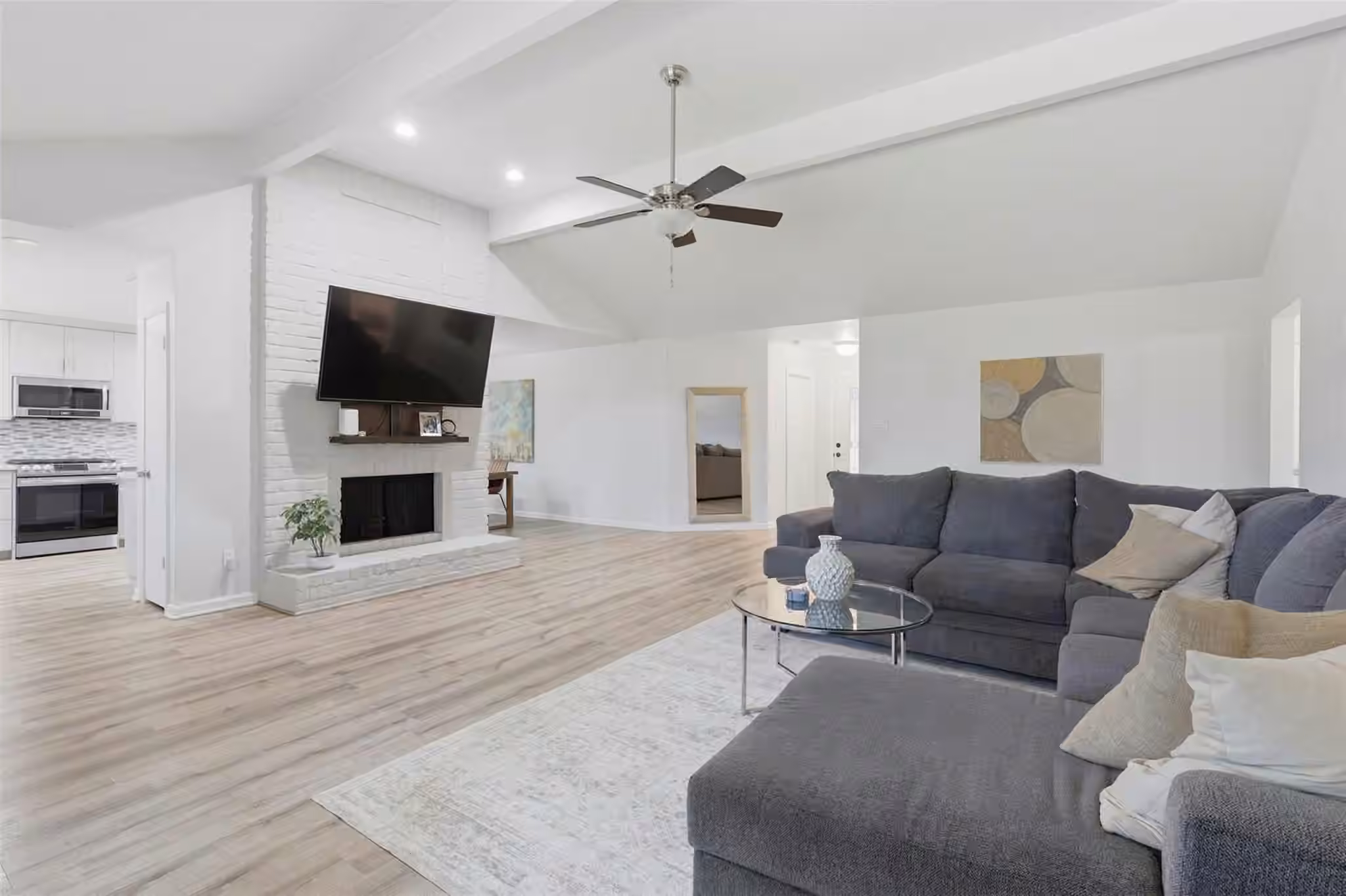 Photo 5 of 12019 Plumbrook Drive, Houston, TX