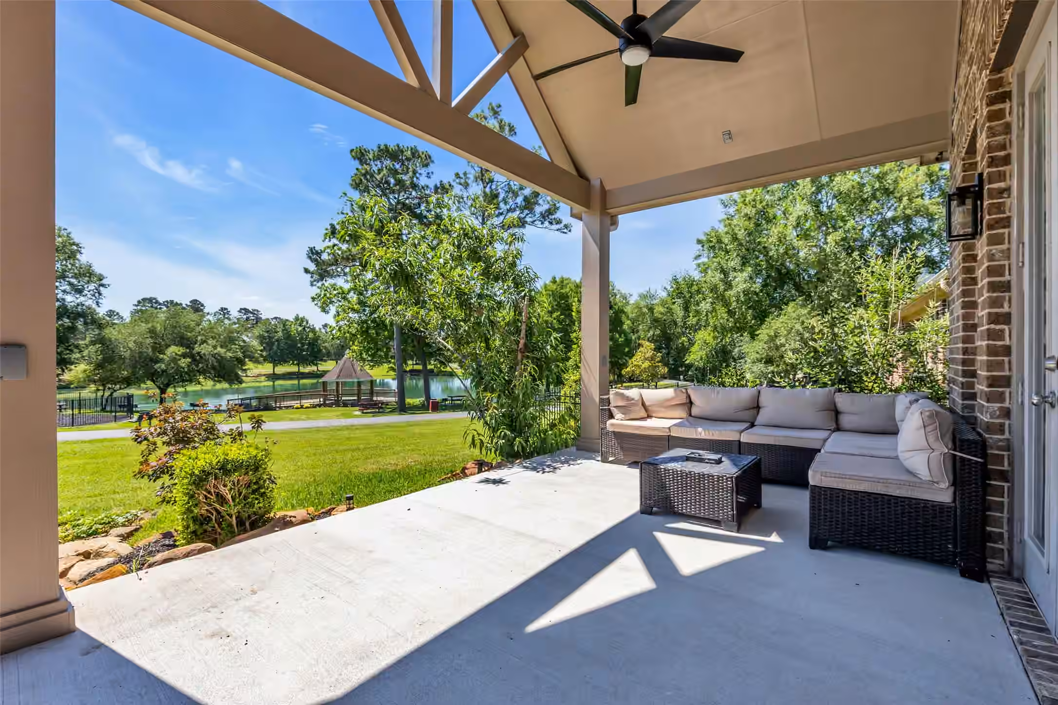 Photo of 293 Camden Hills Drive, Montgomery, TX 77356
