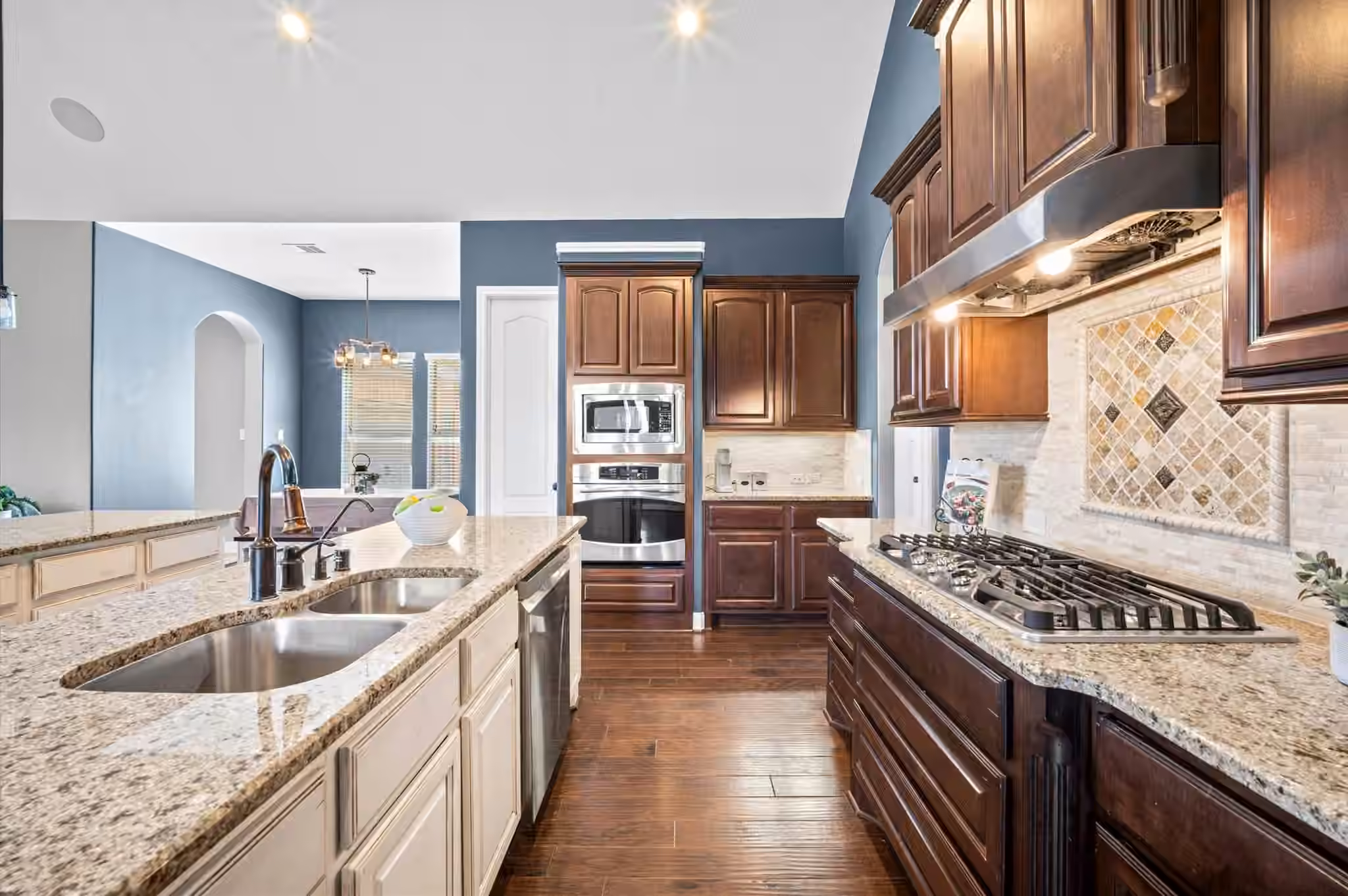 Photo 5 of 24611 Waterstone Estates Circle S, Tomball, TX