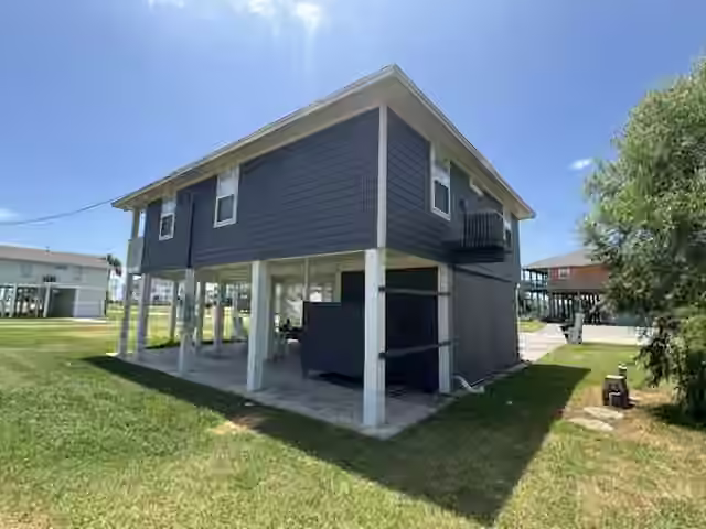Photo 3 of 3409 Beachcomber, Crystal Beach, TX