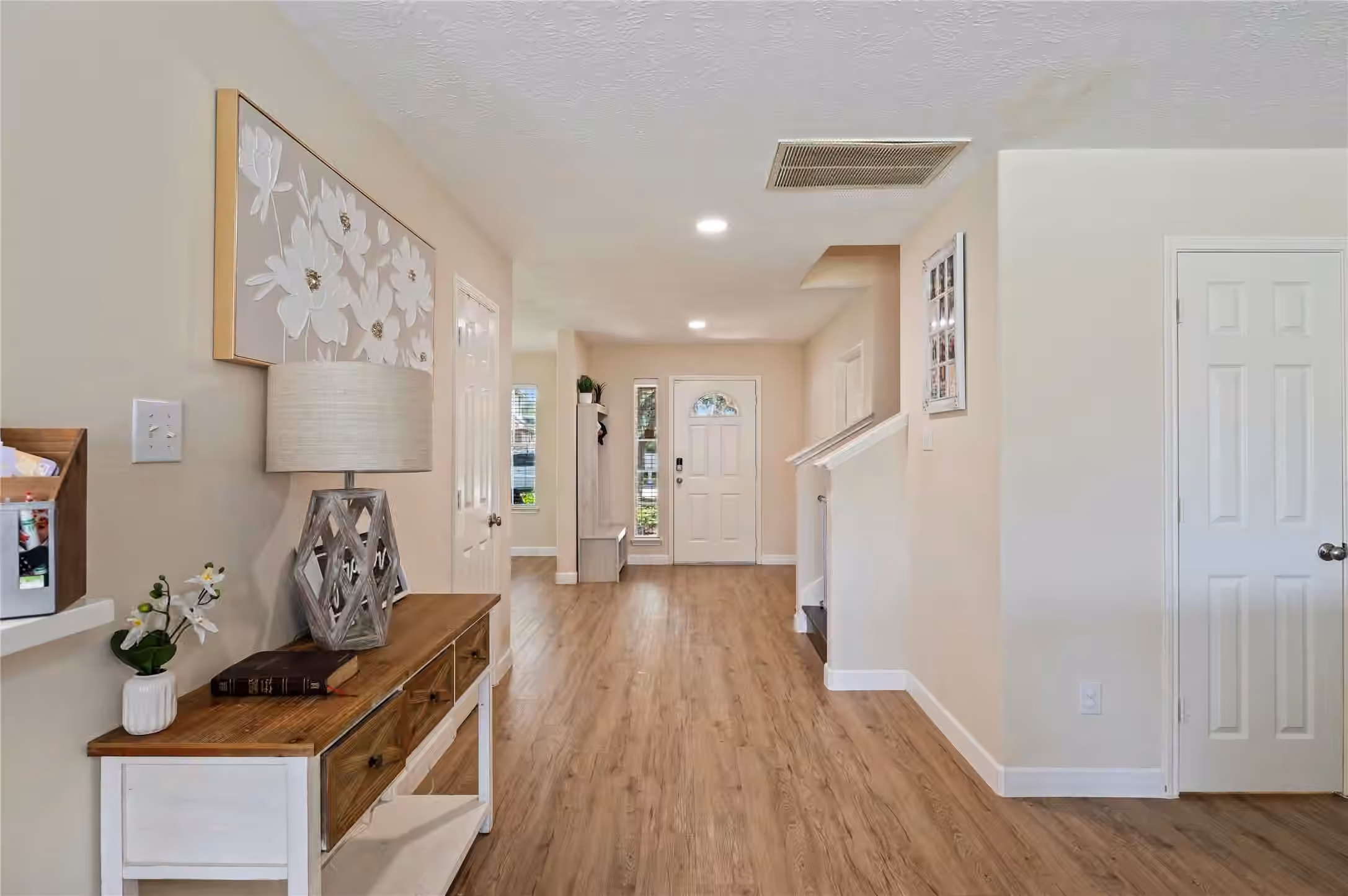 Photo 6 of 13601 Trail Meadow Lane, Rosharon, TX