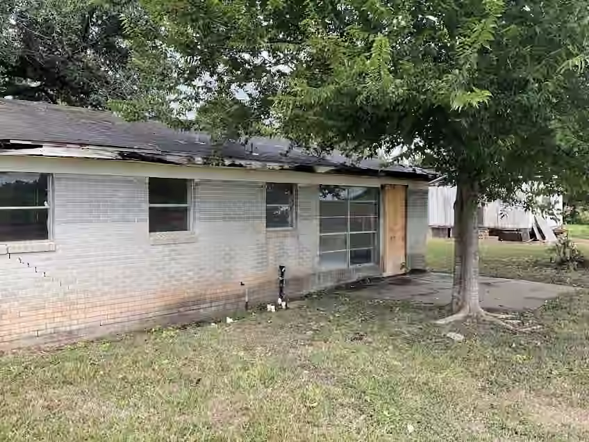 Photo 6 of 1517 Columbine Street, Wharton, TX