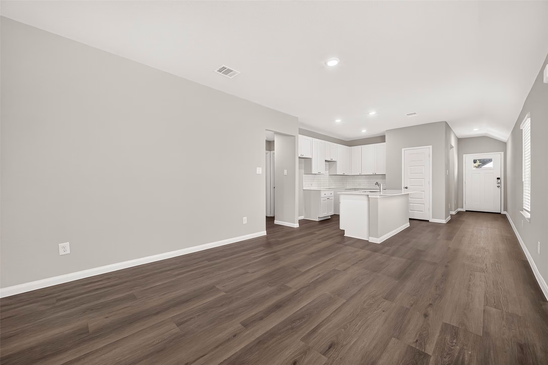 Photo 6 of 14027 Mount Hunter Drive, Willis, TX