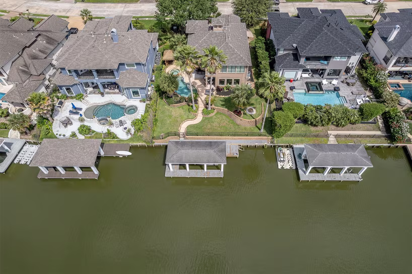 Photo 7 of 2938 n Island Drive, Seabrook, TX
