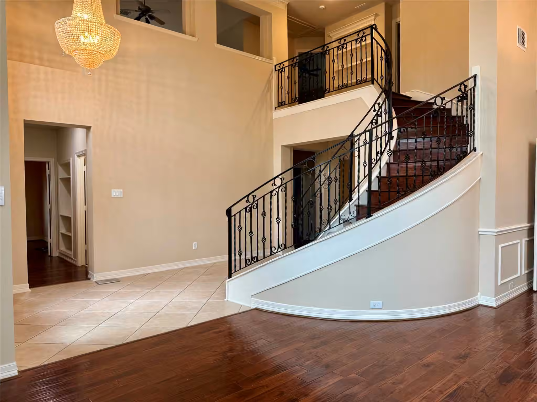 Photo 5 of 2715 Garden Falls Drive, Manvel, TX