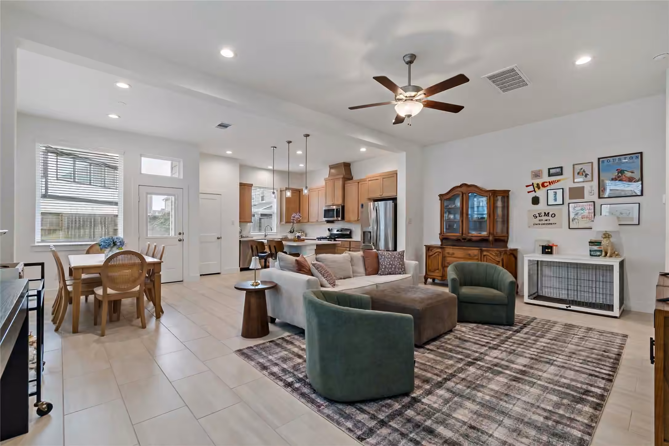 Photo 2 of 5254 Capricorn Way, Rosharon, TX