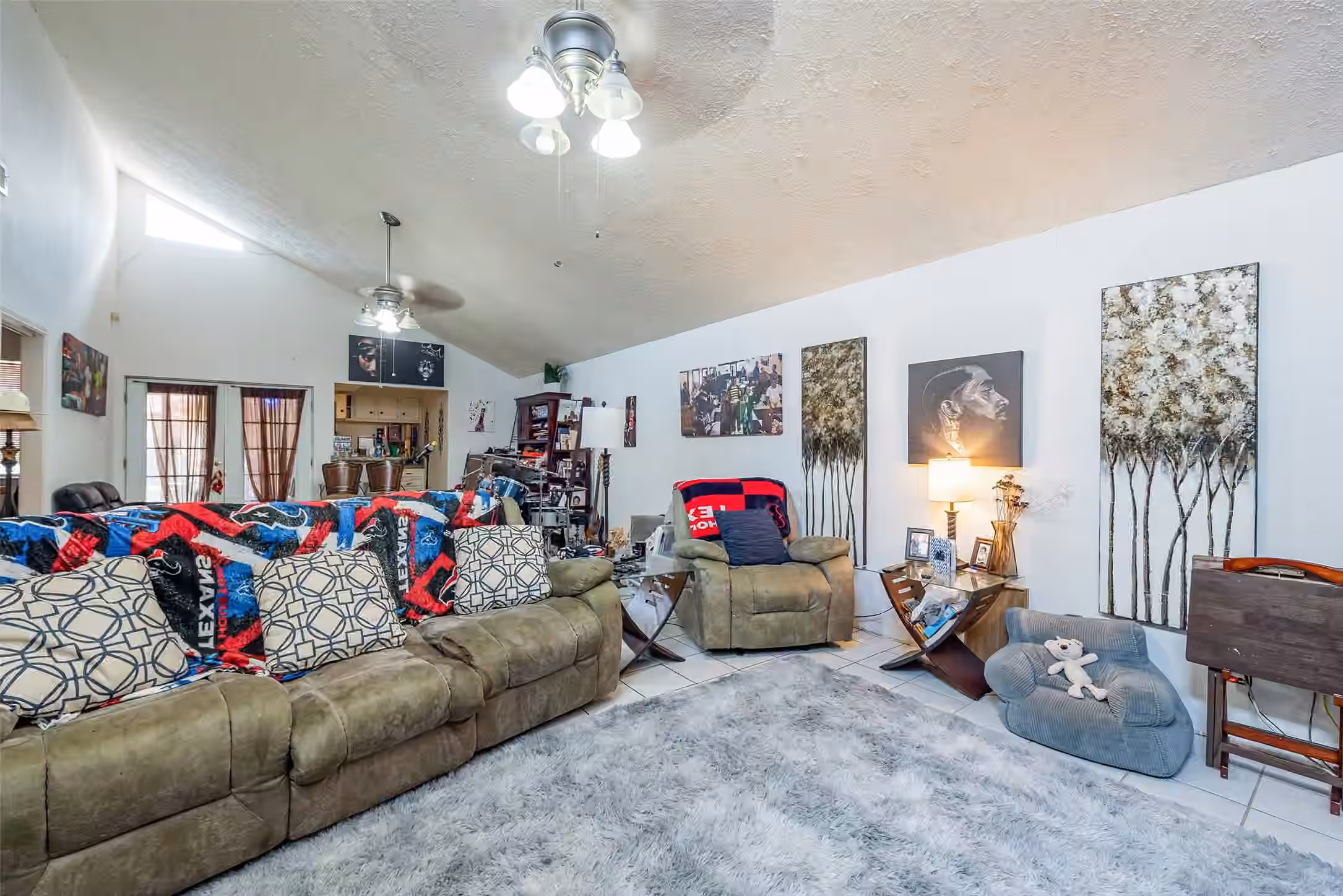 Photo 2 of 10827 Braes Forest Drive, Houston, TX