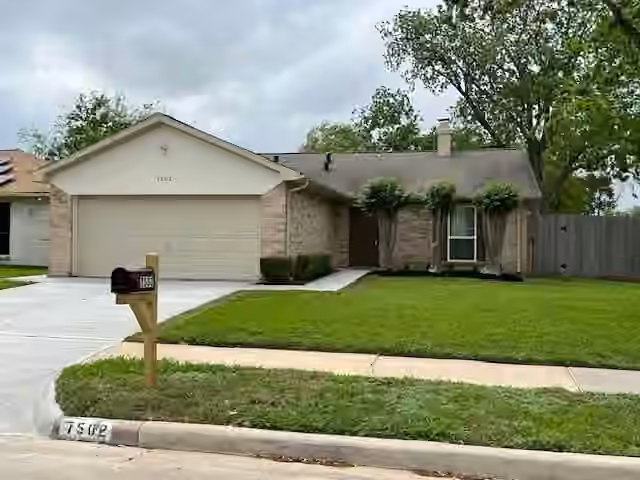 Photo of 7502 Trabajo Drive, Houston, TX 77083
