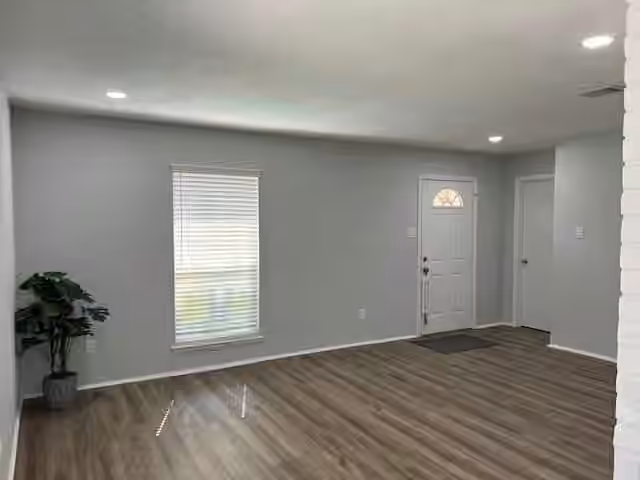 Photo 3 of 7502 Trabajo Drive, Houston, TX