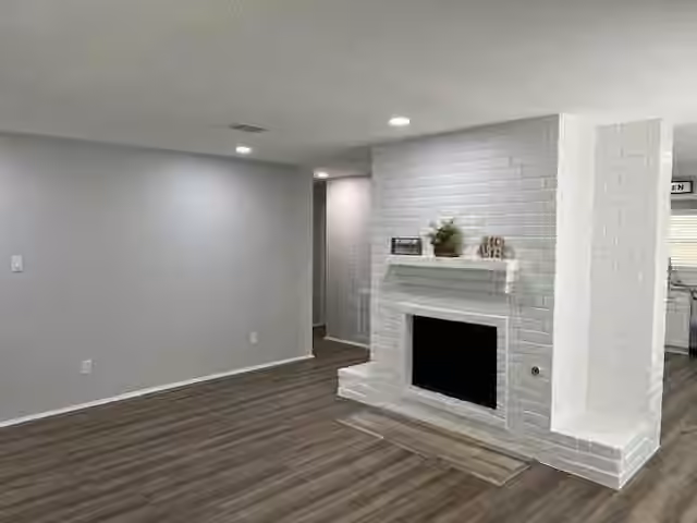 Photo 4 of 7502 Trabajo Drive, Houston, TX