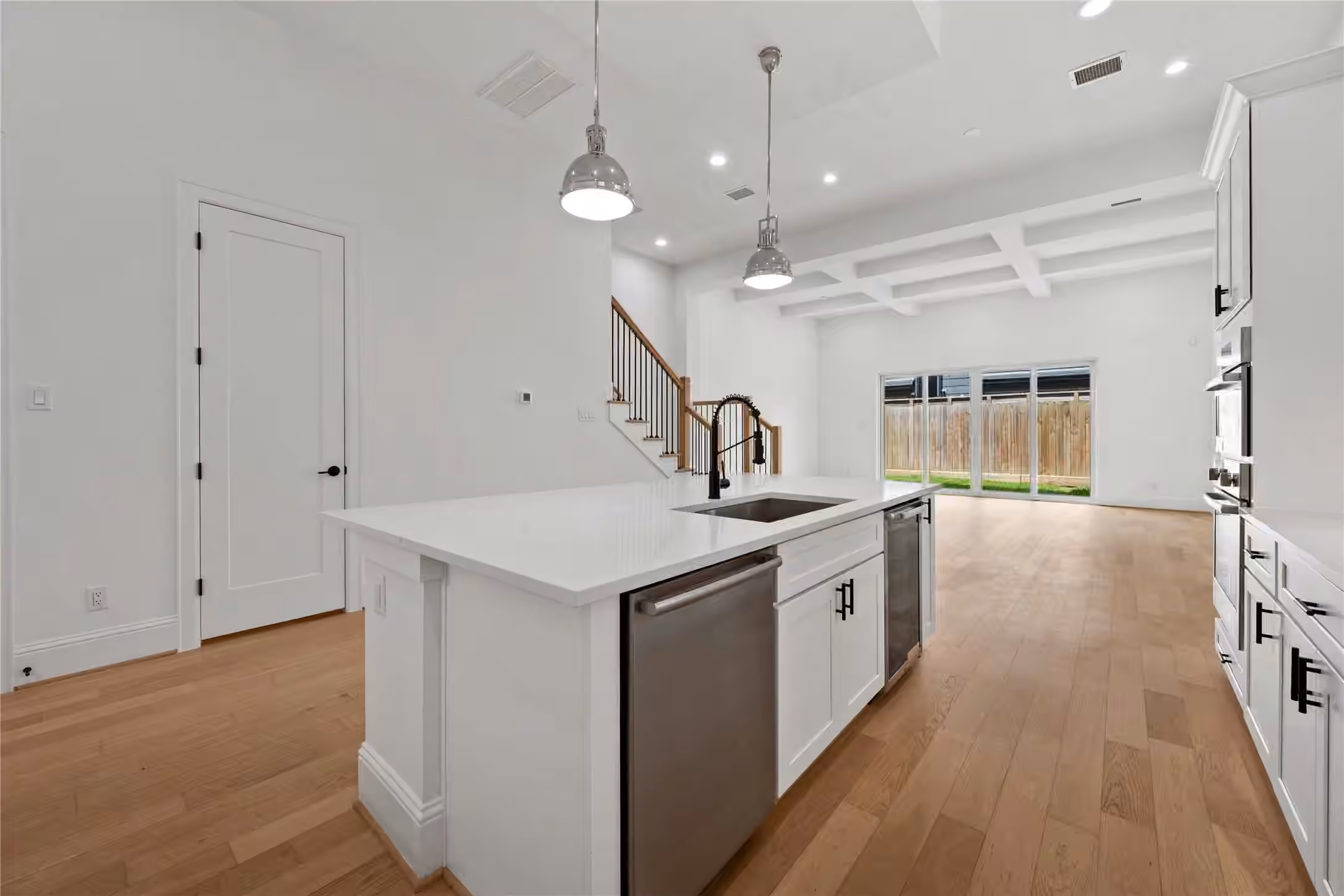 Photo 6 of 2408 Driscoll Street, Houston, TX