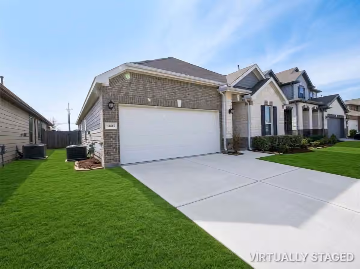Photo 2 of 14615 Cypress Creek Landing Drive, Houston, TX