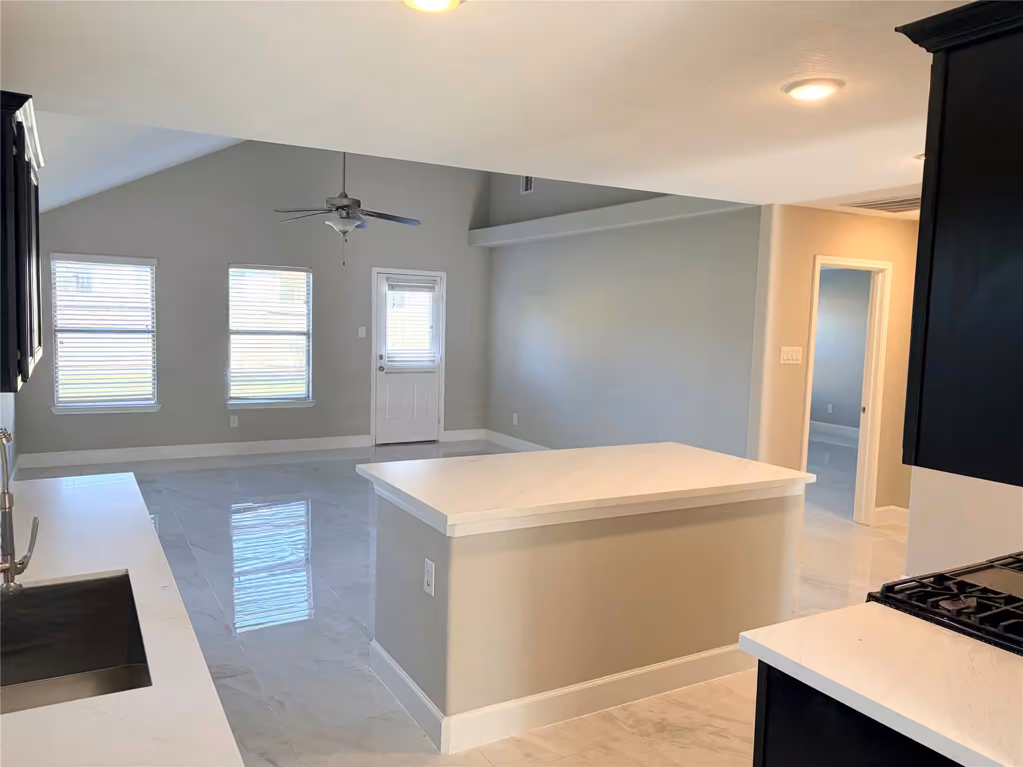 Photo 7 of 16527 Silla Ridge Court, Houston, TX