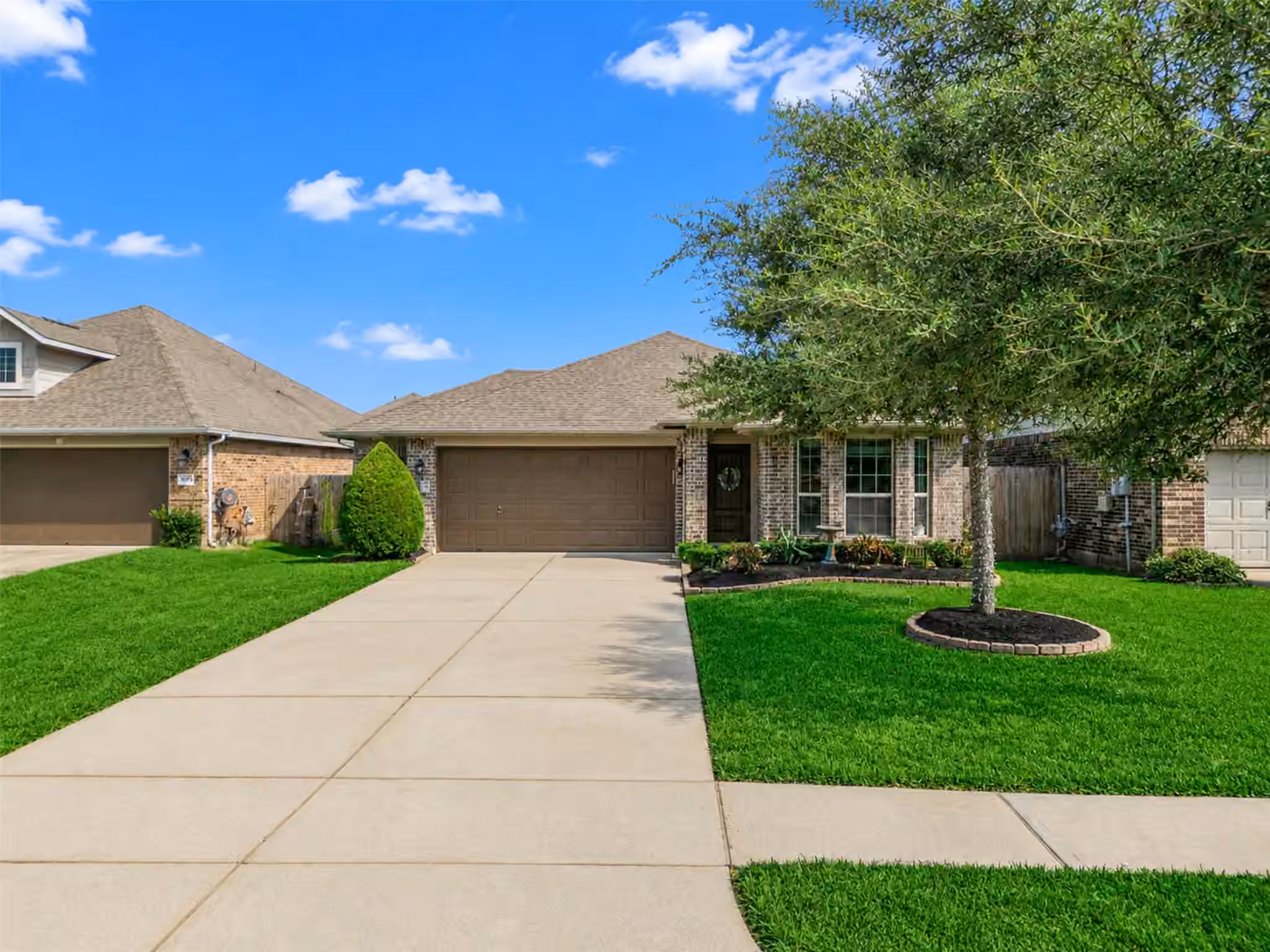Photo 3 of 4827 Ladona Court, League City, TX