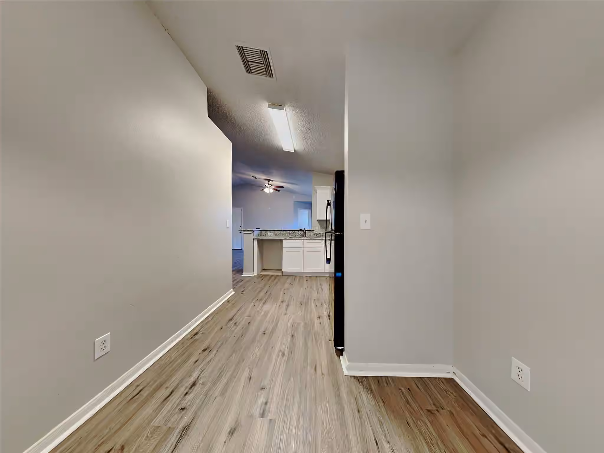 Photo 4 of 4631 Croker Ridge Road, Houston, TX