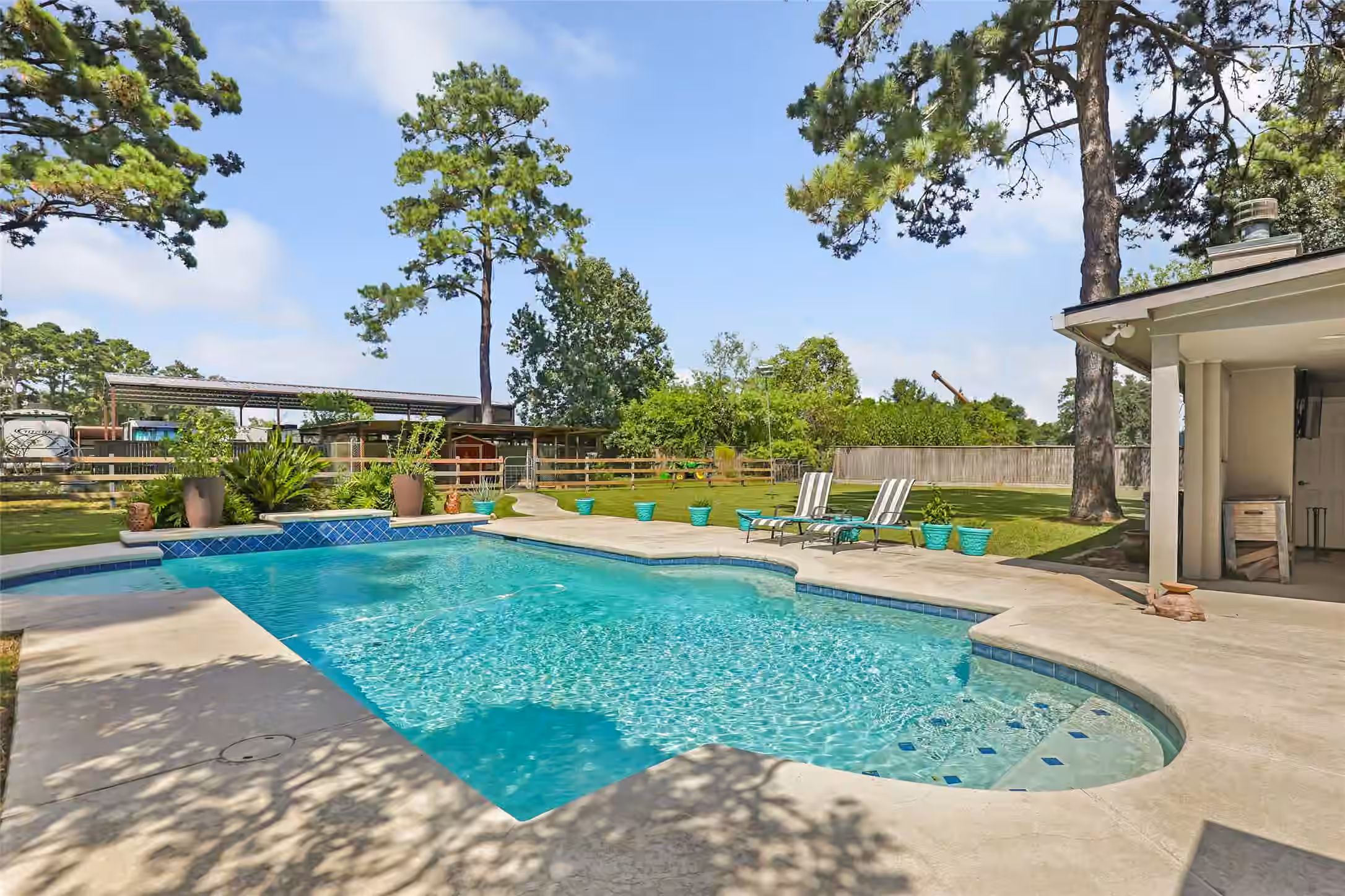 Photo 5 of 1300 Smith Road, Huffman, TX