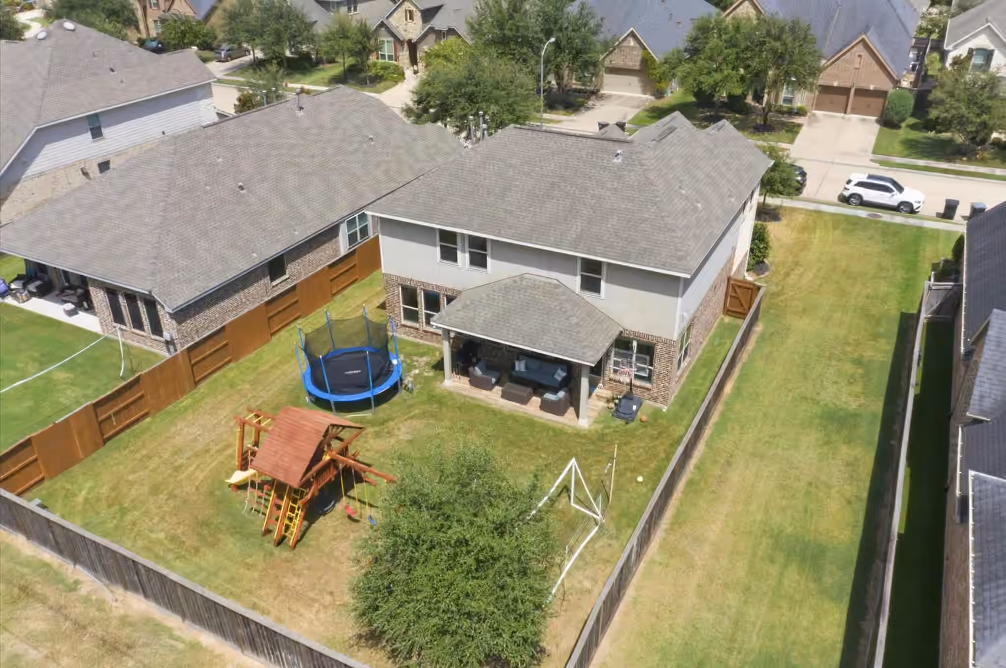 Photo 3 of 1615 Bayou Bend Ln, Katy, TX
