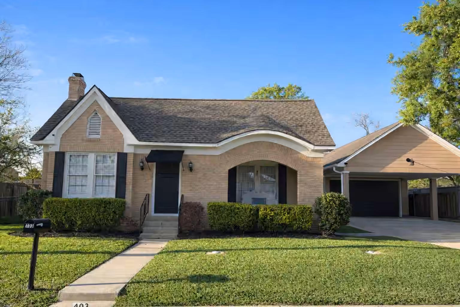 Photo of 403 4th Street, Humble, TX