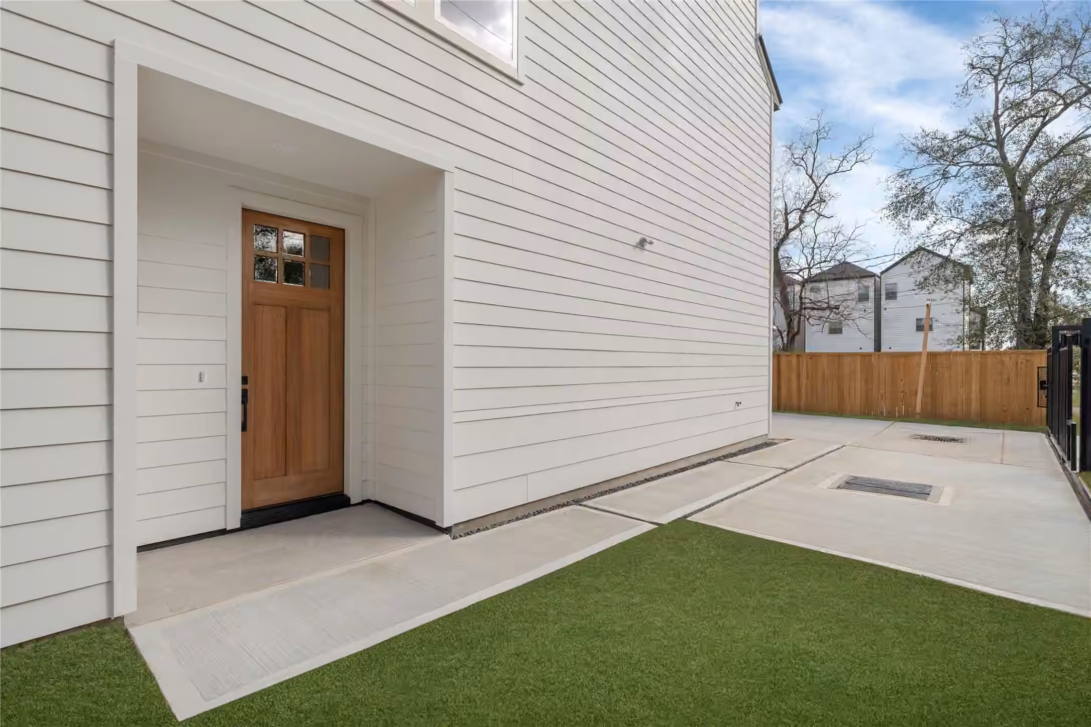 Photo 7 of 826 Curtin Street F, Houston, TX