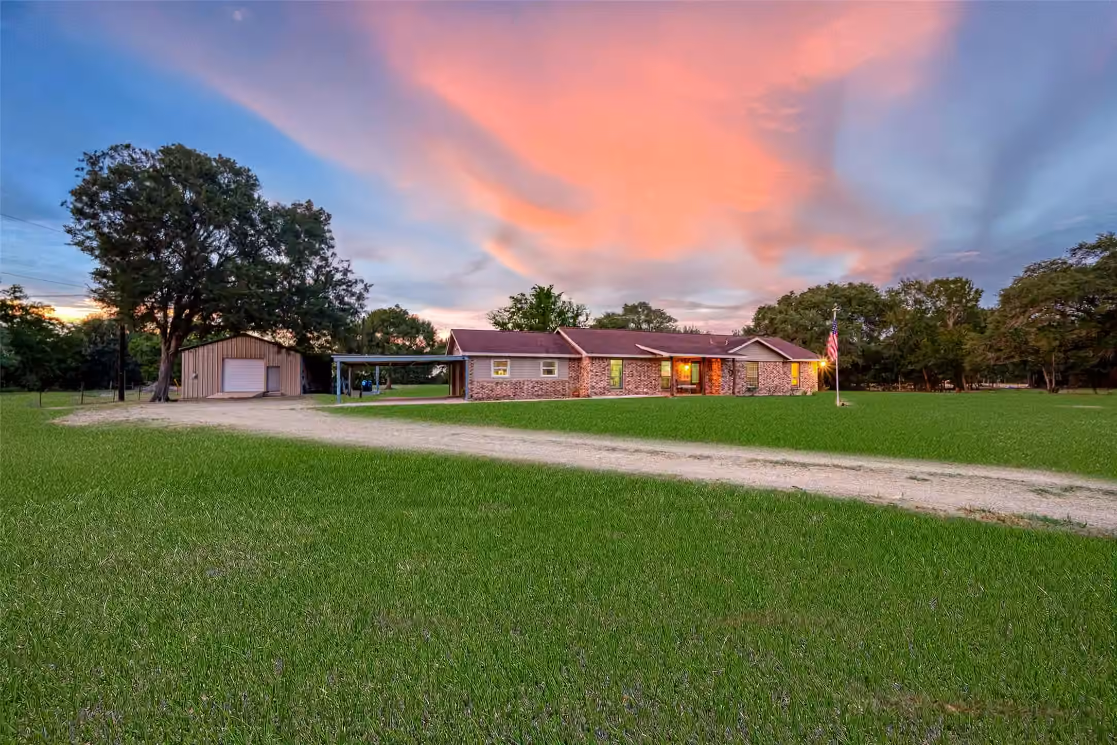 Photo of 10704 Buls Road, East Bernard, TX