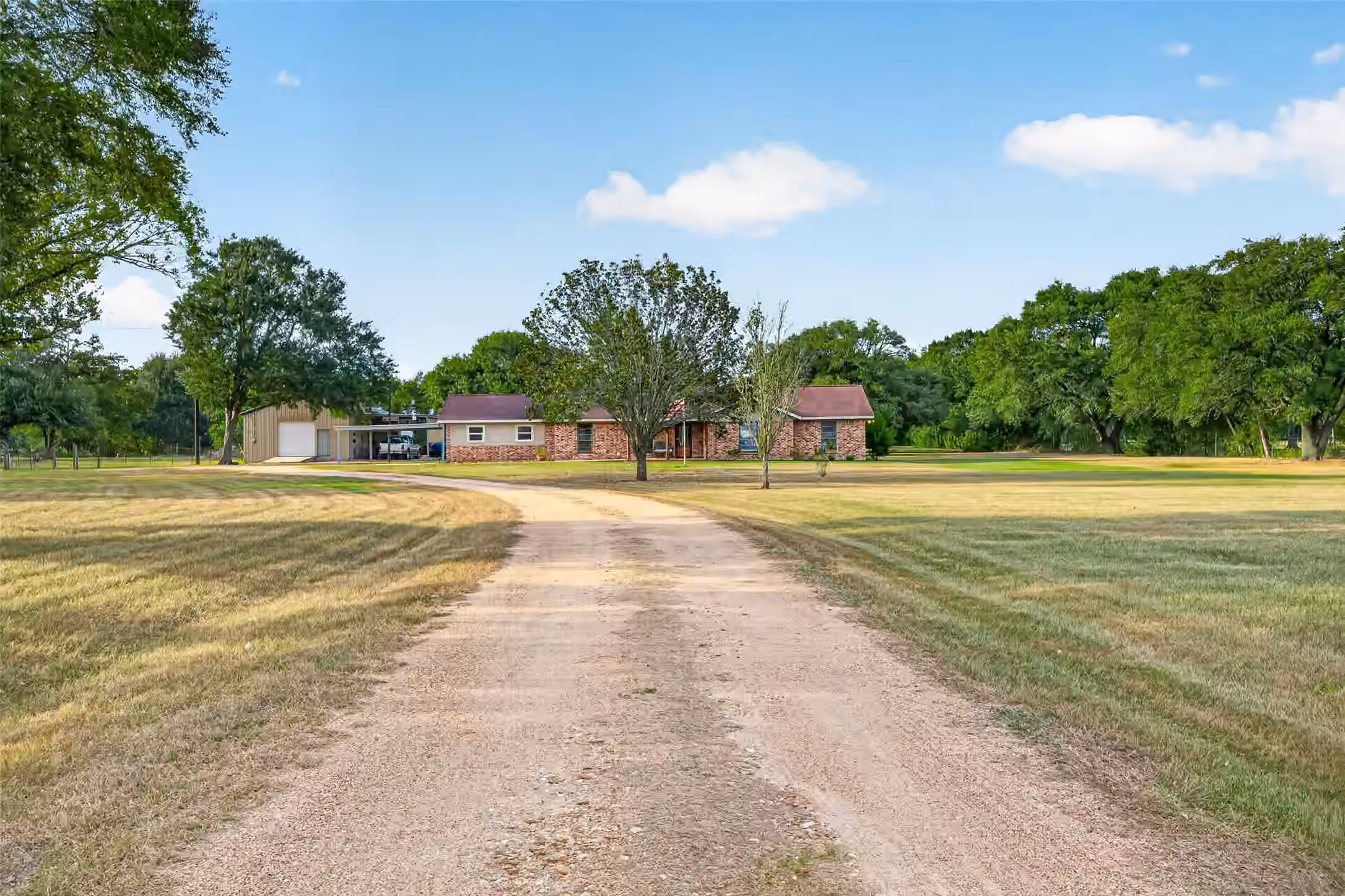 Photo 4 of 10704 Buls Road, East Bernard, TX