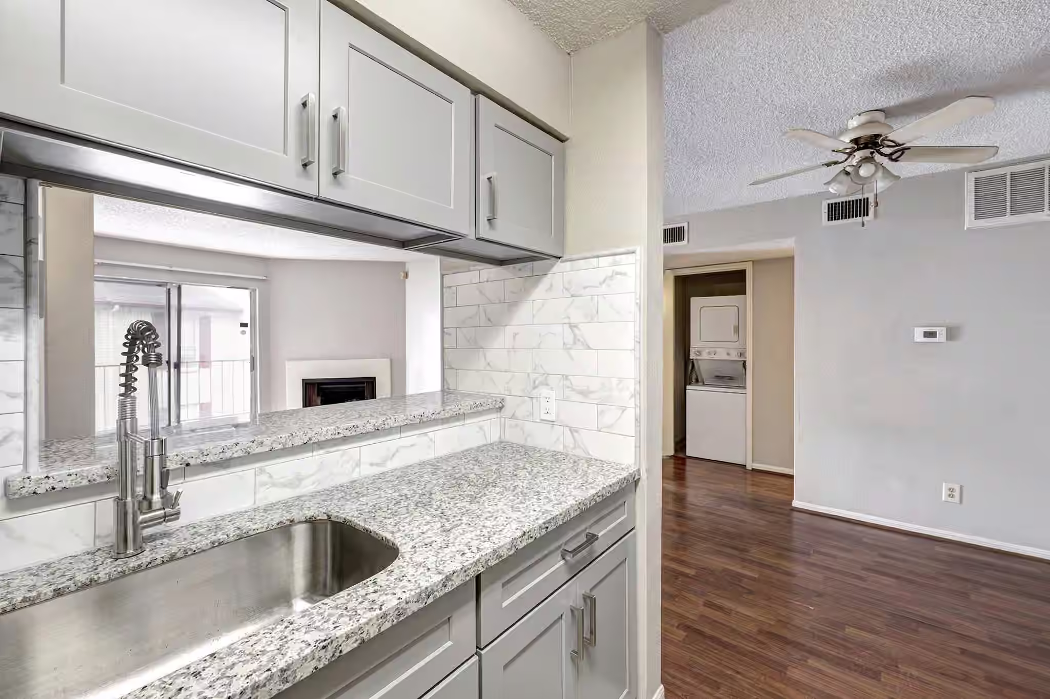 Photo 7 of 2120 El Paseo Street 2407, Houston, TX