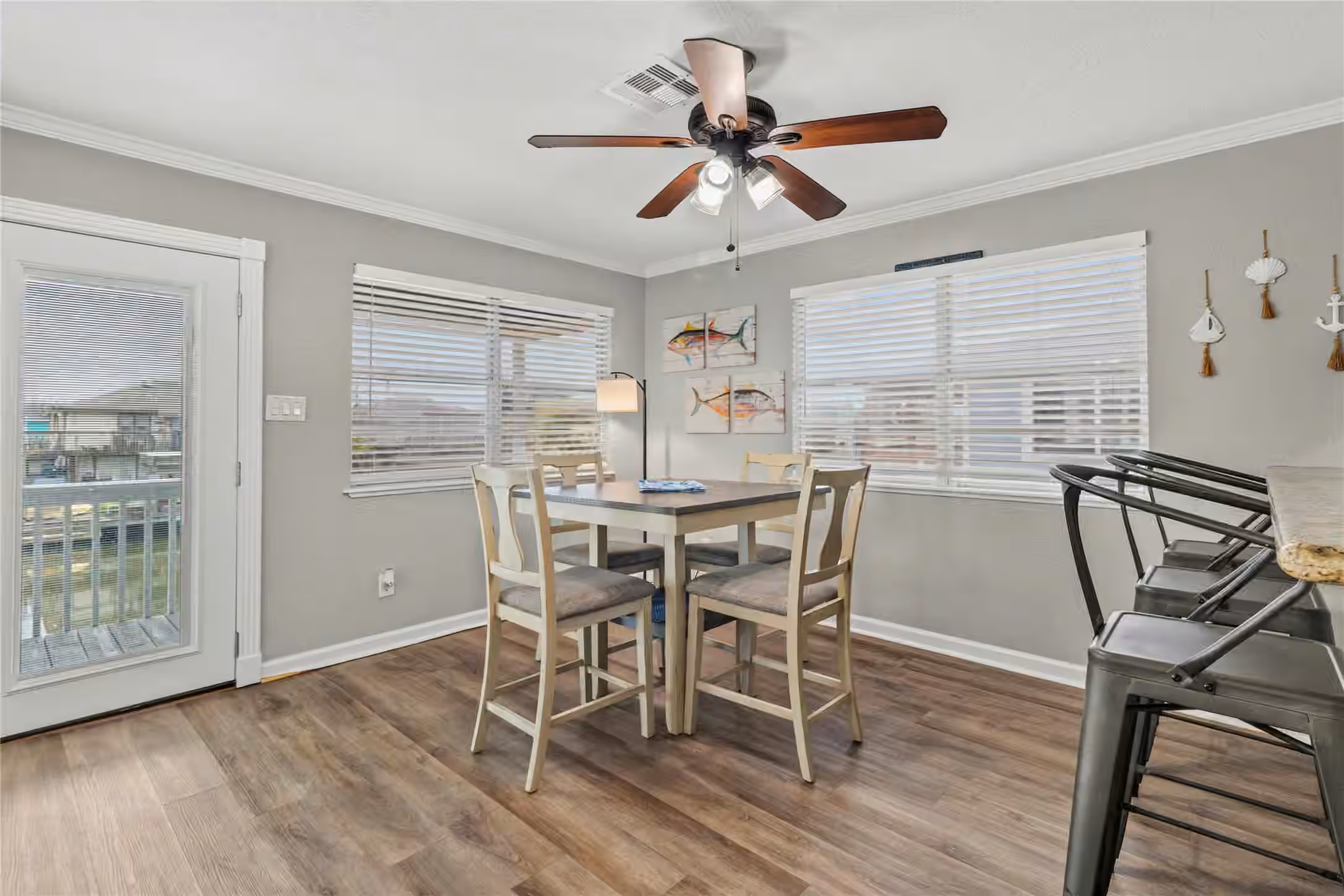 Photo 6 of 250 Barracuda Street, Bayou Vista, TX